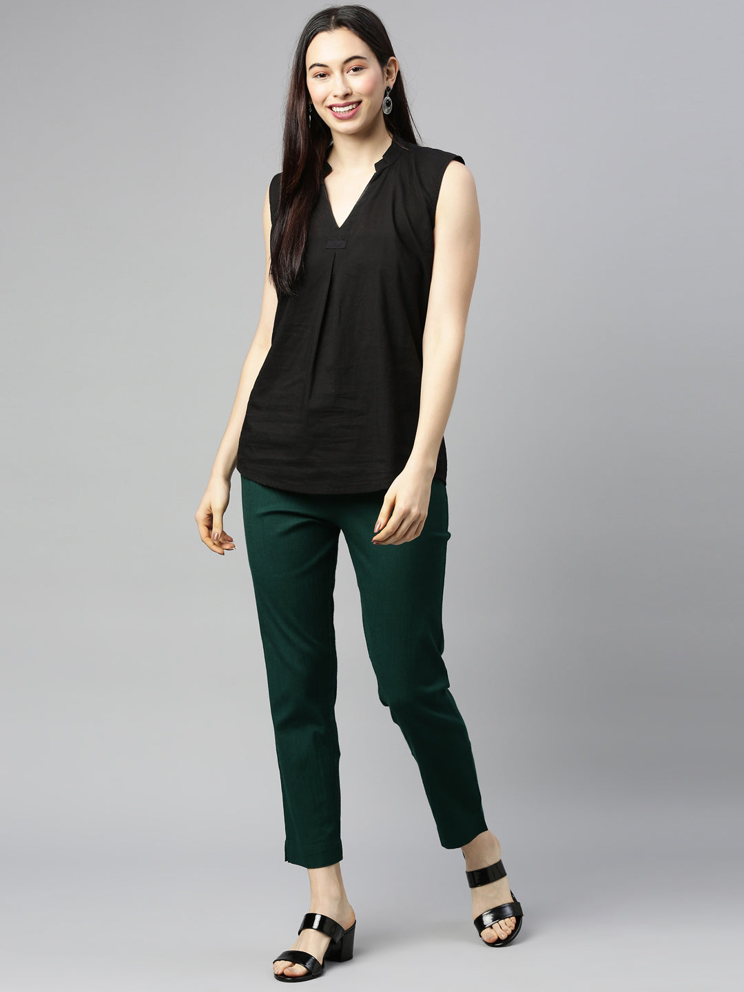 Womens Stretchable Solid Cigar Pant - Green