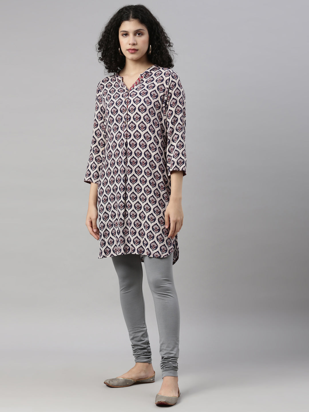 Buy RITU KUMAR Womens Embroidered Kurta and Leggings Set | Shoppers Stop