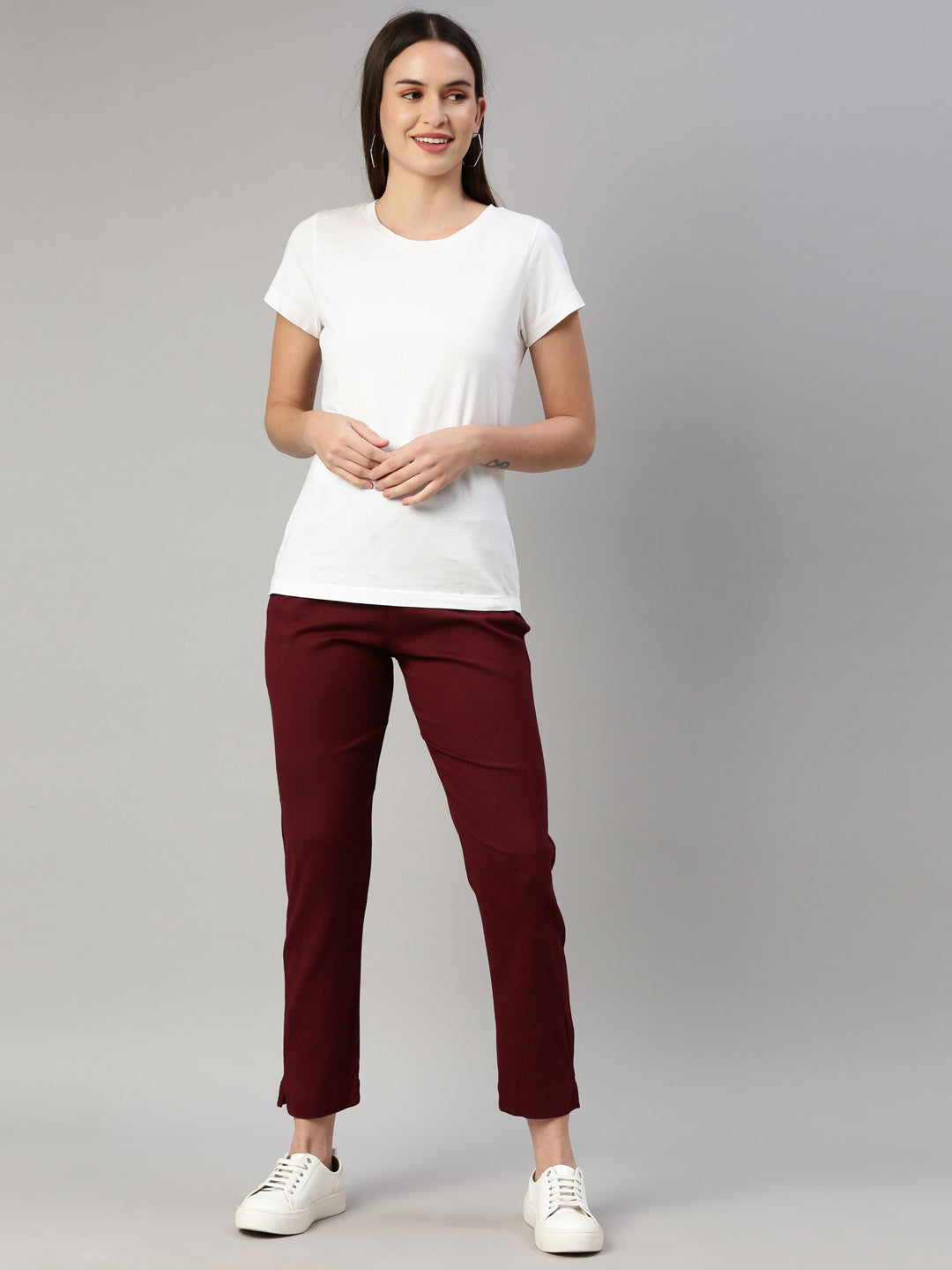 Womens Stretchable Solid Cigar Pant - Wine